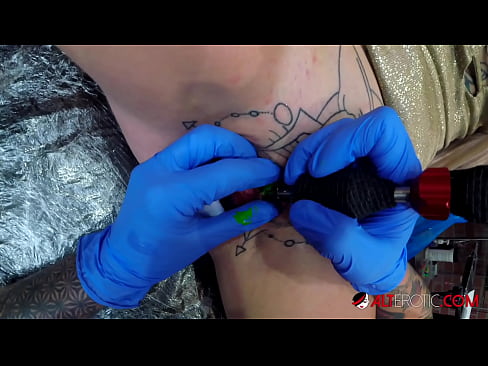 ❤️ La bomba Sully Savage, molt tatuada, es va tatuar al clítoris Porno anal al porno ca.mkdou33miass.ru ﹏